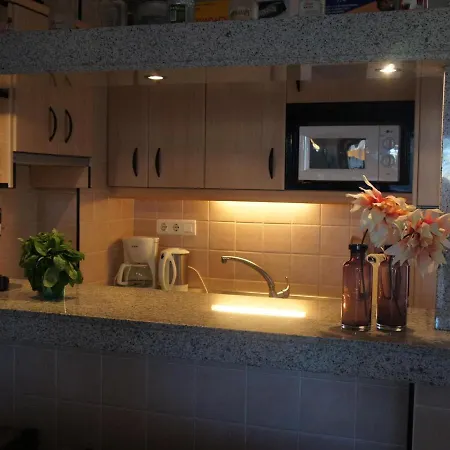 Apartamento Denia, 3 Dormitorios, 6 Personas - Es-262-30